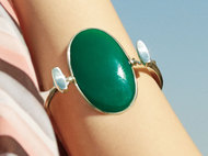 吸い込まれるほど美しい湖面のような <br />ジョージ ジェンセンのシルバーバングル