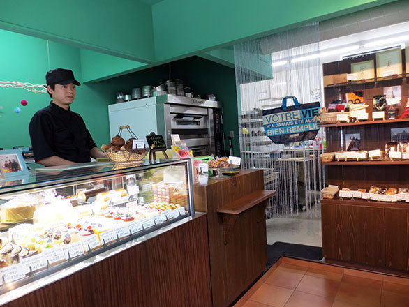 神戸の下町で見つけた極上ケーキの数々 パリっ子気分を味わう洋菓子屋さん そおだよおこの関西おいしい おやつ紀行