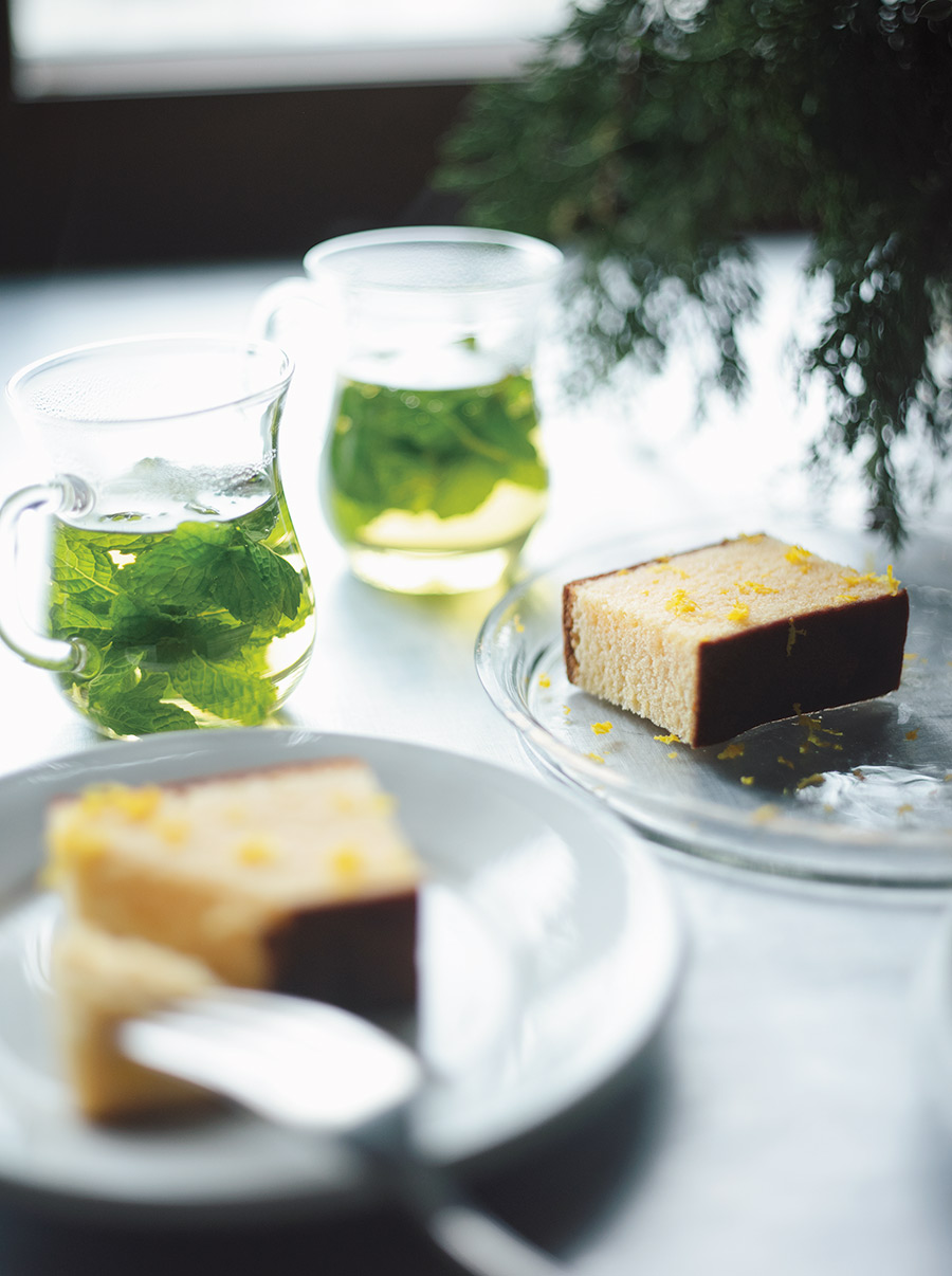 カステラのサヴァラン風 と 緑茶ミント が彩る素敵な午後 おいしい一杯と 気軽なおやつのレシピ