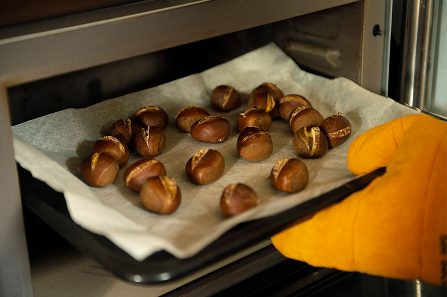 2ページ目 栗 を愛するイタリアの簡単レシピ すぐに作れる 栗のオーブン焼き 簡単なのに味は抜群 イタリア マンマの愛情レシピ