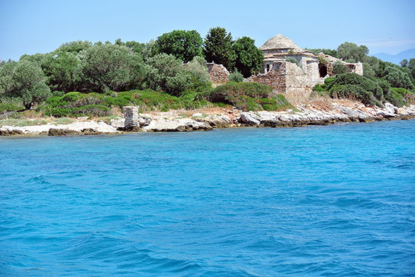 マンマ ミーア が撮影された ギリシャの半島には神話の世界が残る 古関千恵子の世界極楽ビーチ百景