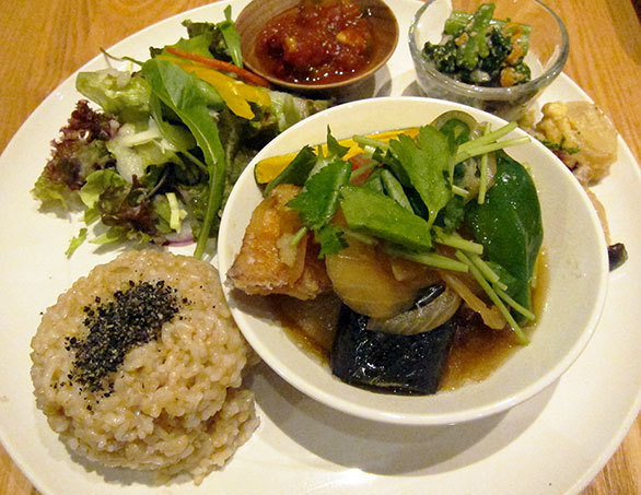 大阪の大人気店が東京に初進出 玄米カフェでもちもちヘルシーランチ 北條芽以のloveレストラン
