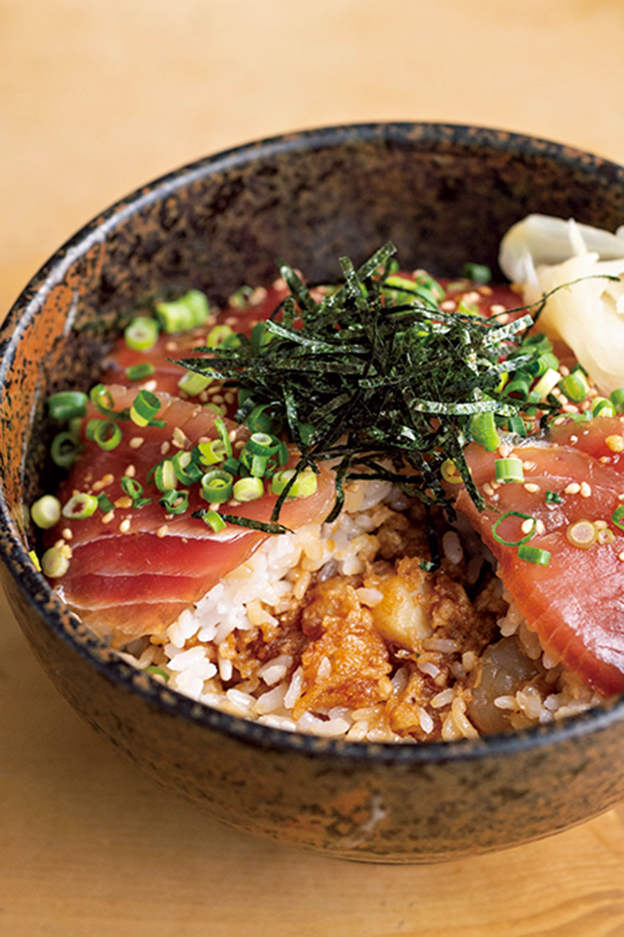 築地 の天ぷら屋 つきぢ 天辰 漬けまぐろとかき揚げの重ね丼が美味 今月のおいしいもの よかったら 行ってみて 写真 2枚目