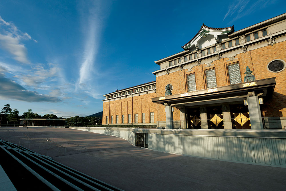 開放感溢れる京都市京セラ美術館 古今融合は京都アートならでは 物語を紡ぐ日本の美術館3選