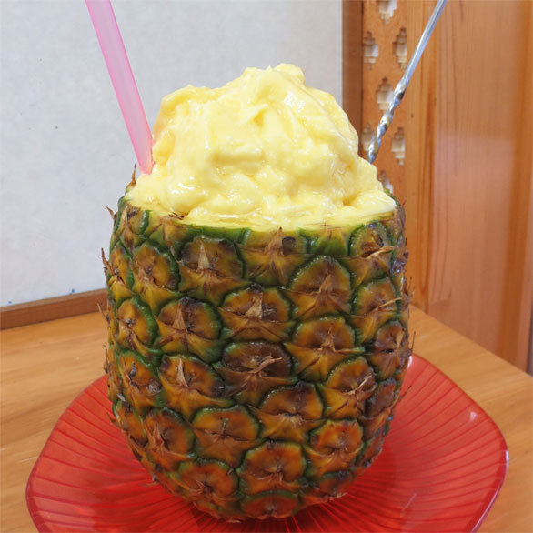 大阪 高槻市 果物専門店の パイナップルまるごとジュースがすごい そおだよおこの関西おいしい おやつ紀行 大阪 高槻市 果物専門店の パイナップルまるごとジュースがすごい そおだよおこの関西おいしい おやつ紀行