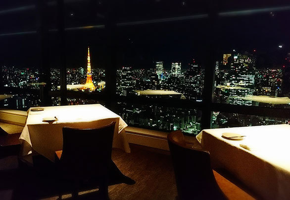 東京タワーの目の前で極上ステーキを 夜景と肉尽くしを同時に味わう快感 新店来訪 美味しい出合いに一番乗り