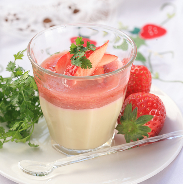 苺 のマクロビレシピ 苺ジュレと生クリームを使わない豆乳ムース 自分にも地球にも優しい 週1回ベジ食 のすすめ