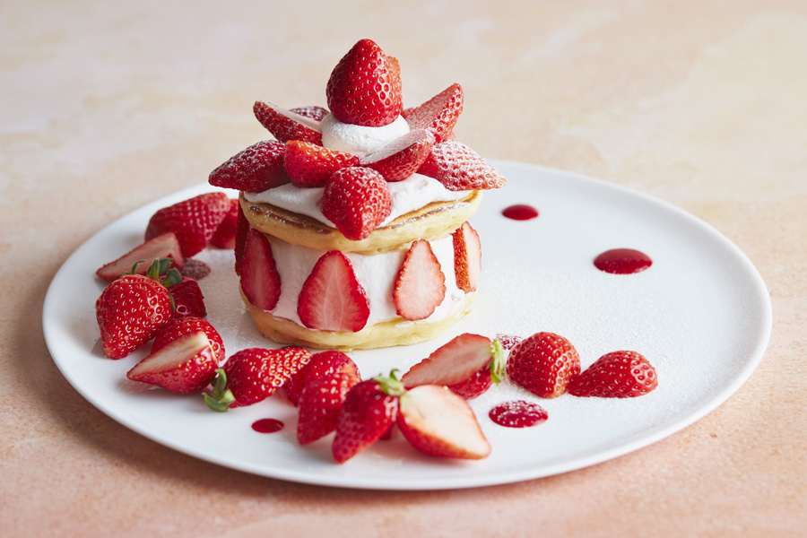 アパレル発のパンケーキ専門店 J S パンケーキ カフェで苺フェア