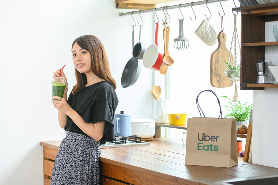 Uber Eats でかなえる優雅な1日 「おうち時間が充実しますね！」