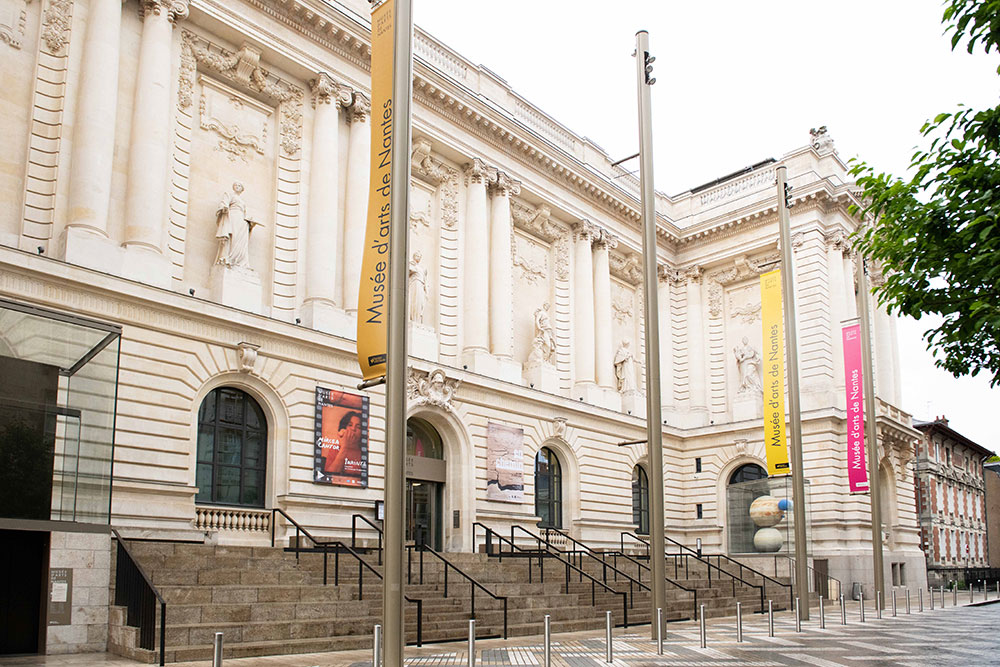 フランス ナントの個性的な美術館 作品のユニークな展示で評判 パリから西へブルターニュの水辺を巡る 写真 1枚目