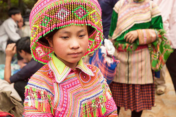 ベトナム北部の高原リゾート サパは伝統衣装のオンパレード 気になる世界の街角から