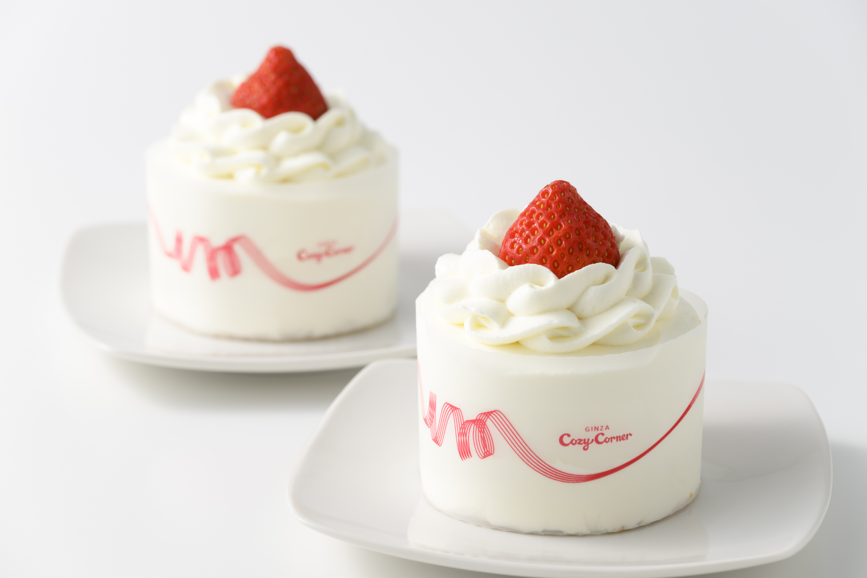 銀座コージーコーナー】プリンセスのような麗しのイチゴのケーキ 銀座コージーコーナー】プリンセスのような麗しのイチゴのケーキ