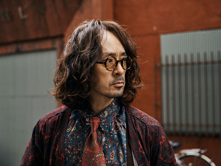 イケオジ俳優 滝藤賢一に密着したら こんなにおしゃれで楽しい本ができました いいと思ったら躊躇せずに着ればいい 写真 4枚目