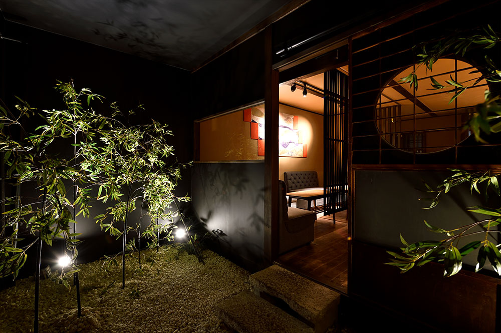 京都の路地の隠れ家 バー奥 で シェリーとカクテルを愉しむ 京都で芳醇なカクテルを